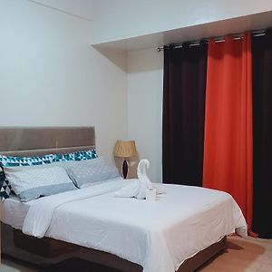 81 Newport Boulevard-Hyuna Place, Across Naia T3